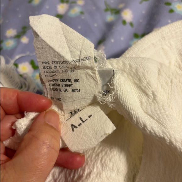 Vtg Crown Crafts White Cotton Matelassé Sham Fringed Floral Texture Made in USA - Picture 5 of 7